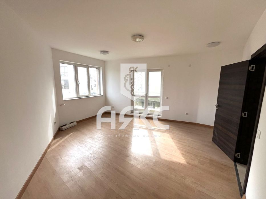 Продава се Тристаен апартамент в София, Манастирски ливади - 115 кв.м за 2861 €/кв.м - Снимка #1