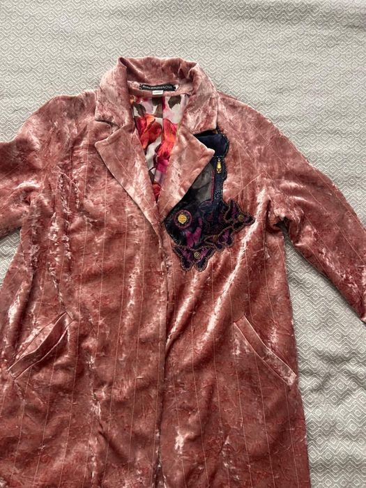 Шапан сатылады. Aida Kaumenova. Айда Кауменова