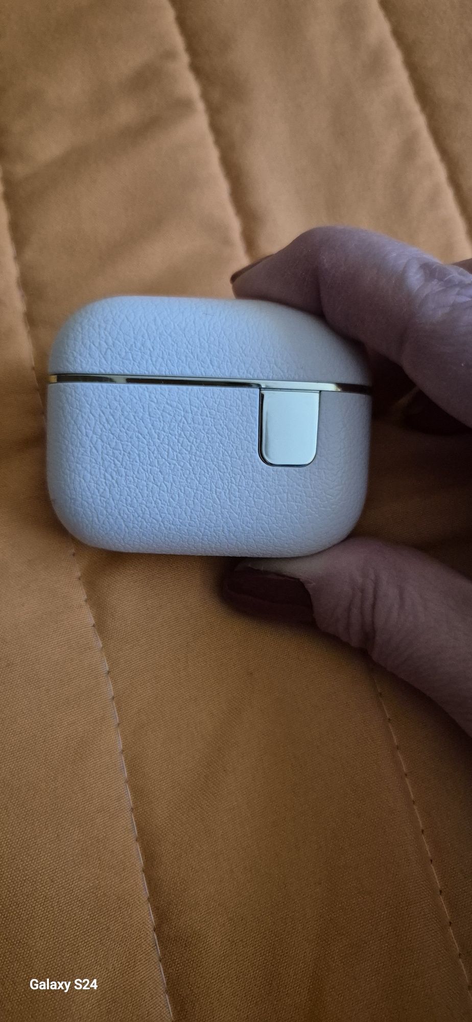 Bluetooth  слушалки