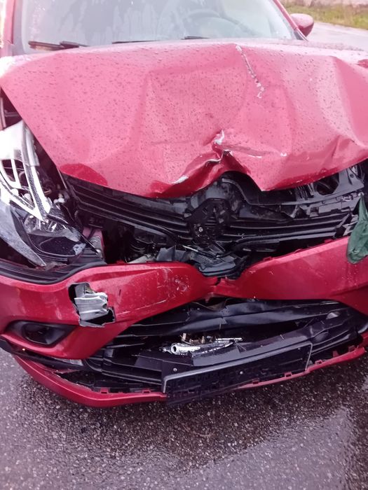 Vând Reno Clio lovit din 2018