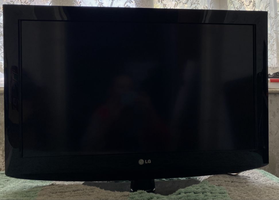 Продам телевизор LG 32