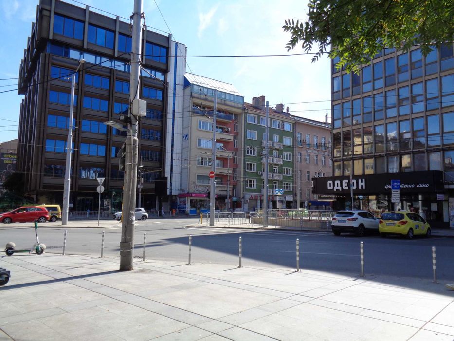 Дава се под наем Едностаен апартамент в София, Център - 50 кв.м за 550 € - Снимка #14