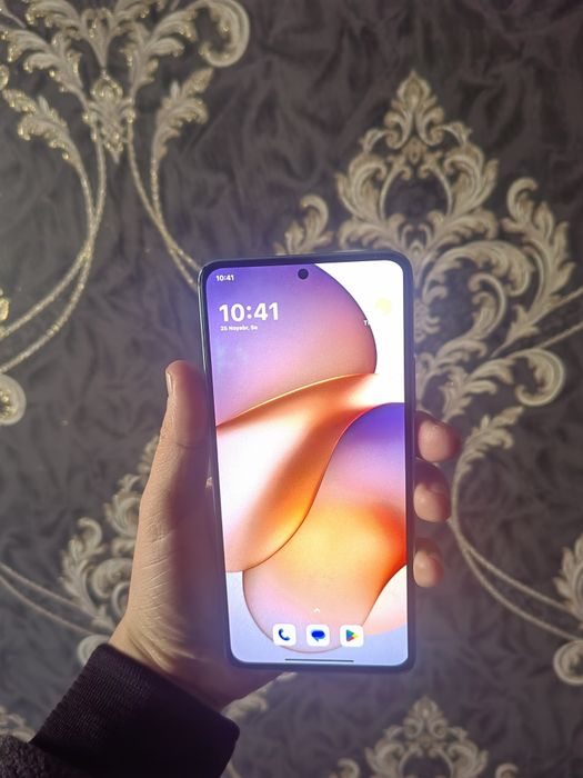 Redmi not 13 6/128gb radnoy sotiladi 100$ boliwi kami yo obmen yo