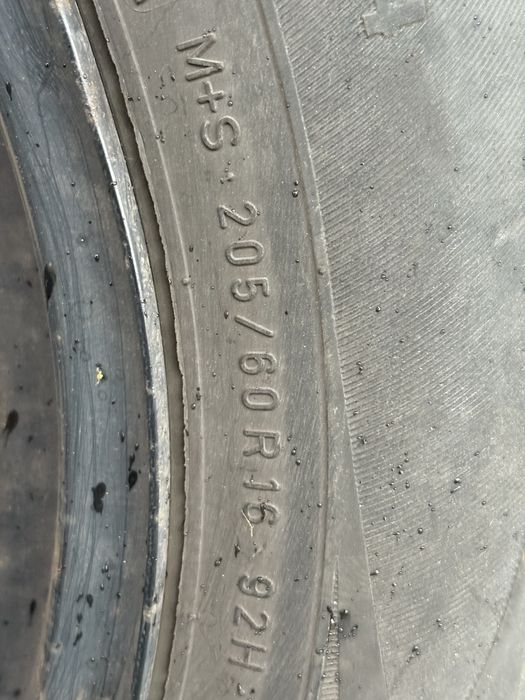 Roti de iarna Audi A4 B8 205 / 60 R 16
