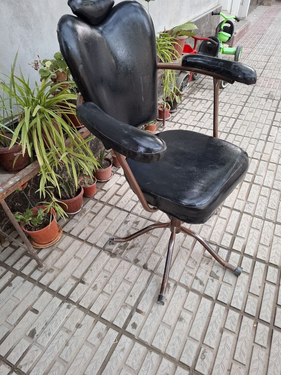 Kreslo salon uchun