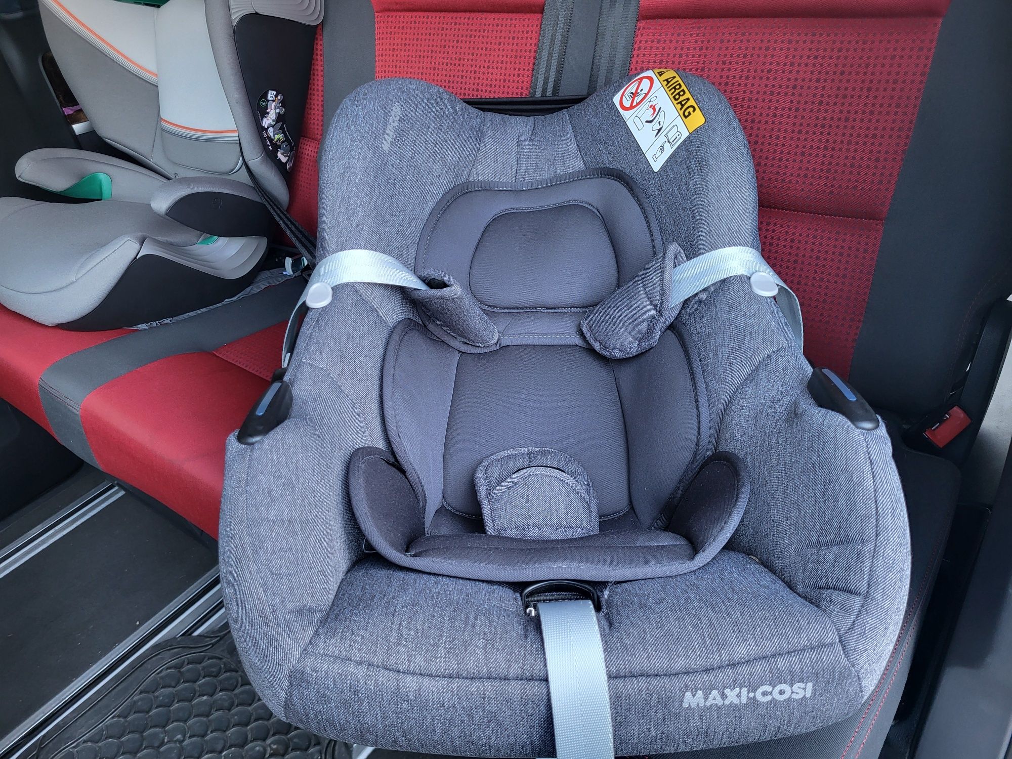 Столче/кошче за кола Maxi Cosi CabrioFix i-Size Grey