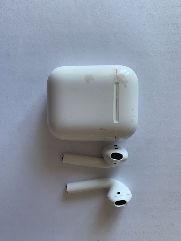 Airpods 2 поколения