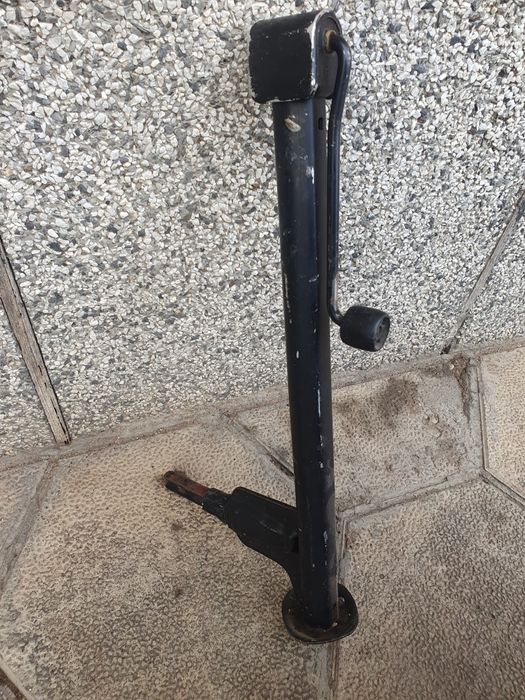 Крик за Мерцедес