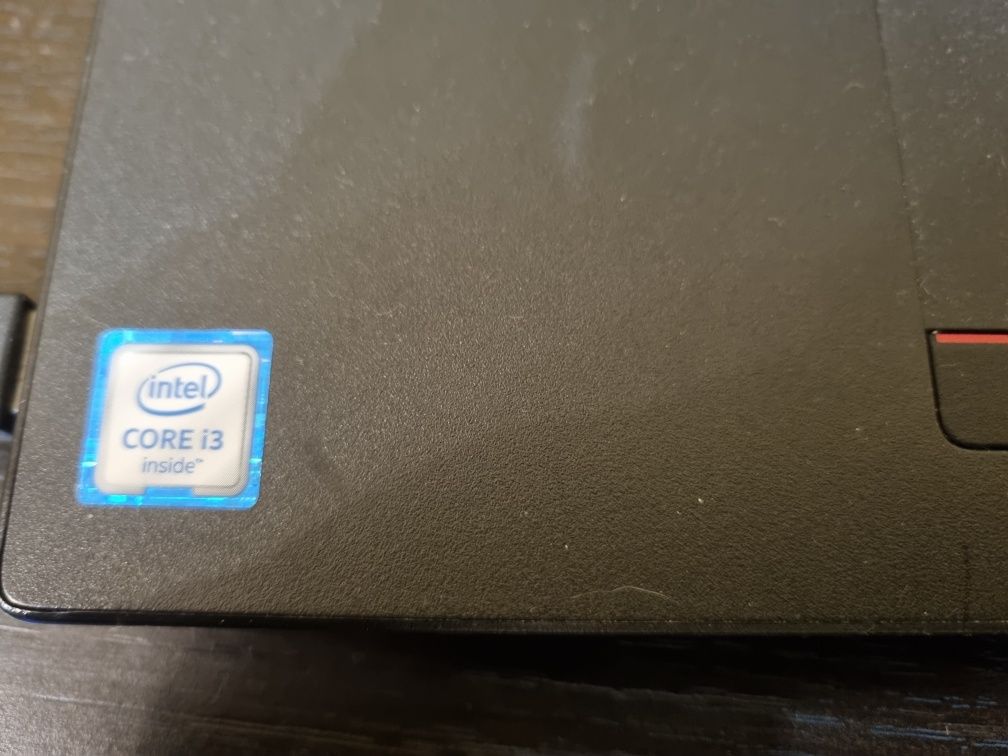 Laptop Lenovo V110