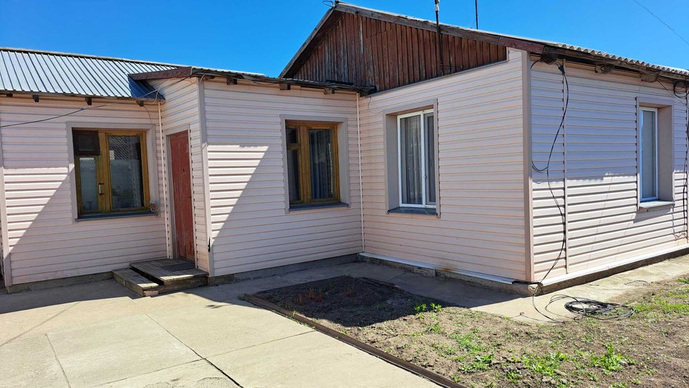 Продам или обменяю дом на квартиру в городе