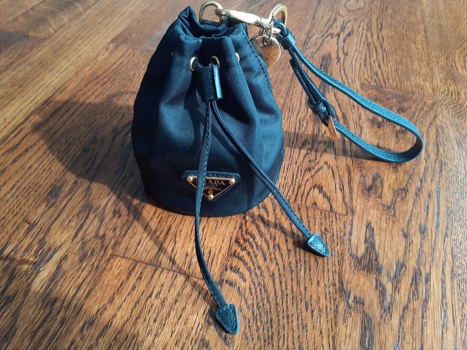 Аксесоари за чанти, 
Prada
Ключодържател Re-Edition 1978