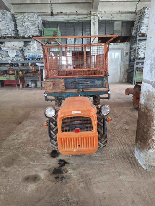 Vindem motocultor