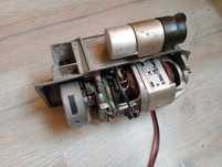 MOTOR 220Vc.a. de turatie cu perii.