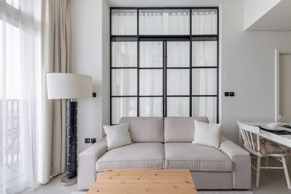 Сдается светлая 2х комнатная в центре на Ц1. Новая.  2/8/9. Р7