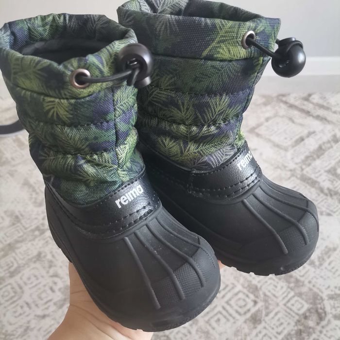 Продам сапоги reima