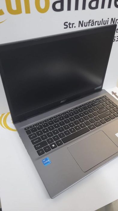 Laptop Acer Extensa 215 EX215-55-EP cu procesor Intel Core -N-