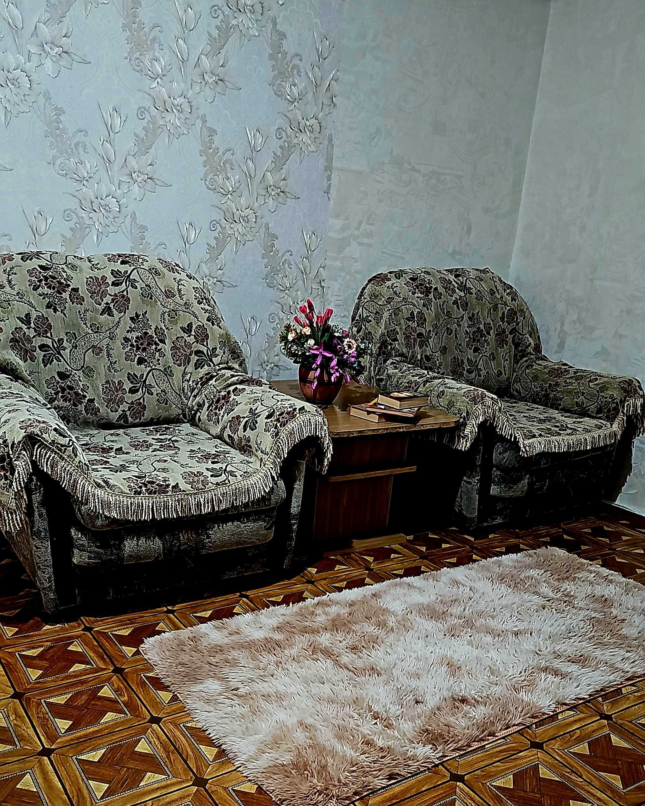 Абая139, Айлара центр 2 комн кв,по сут,по час