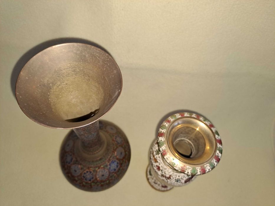 vaza alama gravata pictata vaza bronz