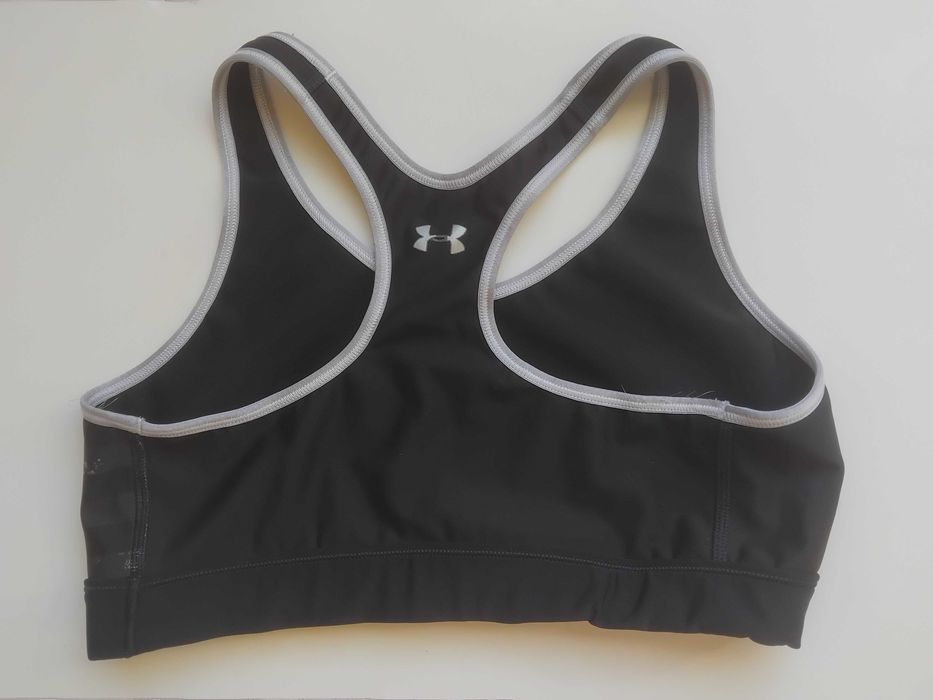 Under Armour 100% оригинално дамско бюстие / спортен сутиен