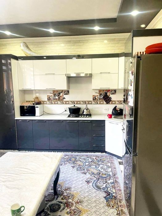 Uchaska xovli sotiladi Sergeli stroitelda 2,5 sotix 6 xona