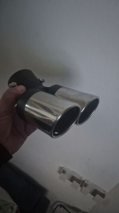 Ornament/tips tobă cu două ieșiri