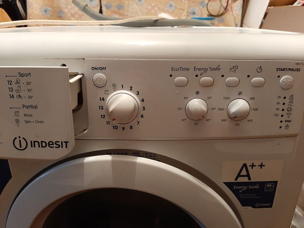 Пералня  Indesit IWC71282