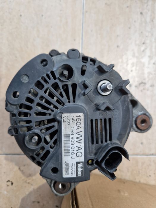 Алтернатор( динамо) 150 A VALEO TG15C095 / Audi A4, Q5