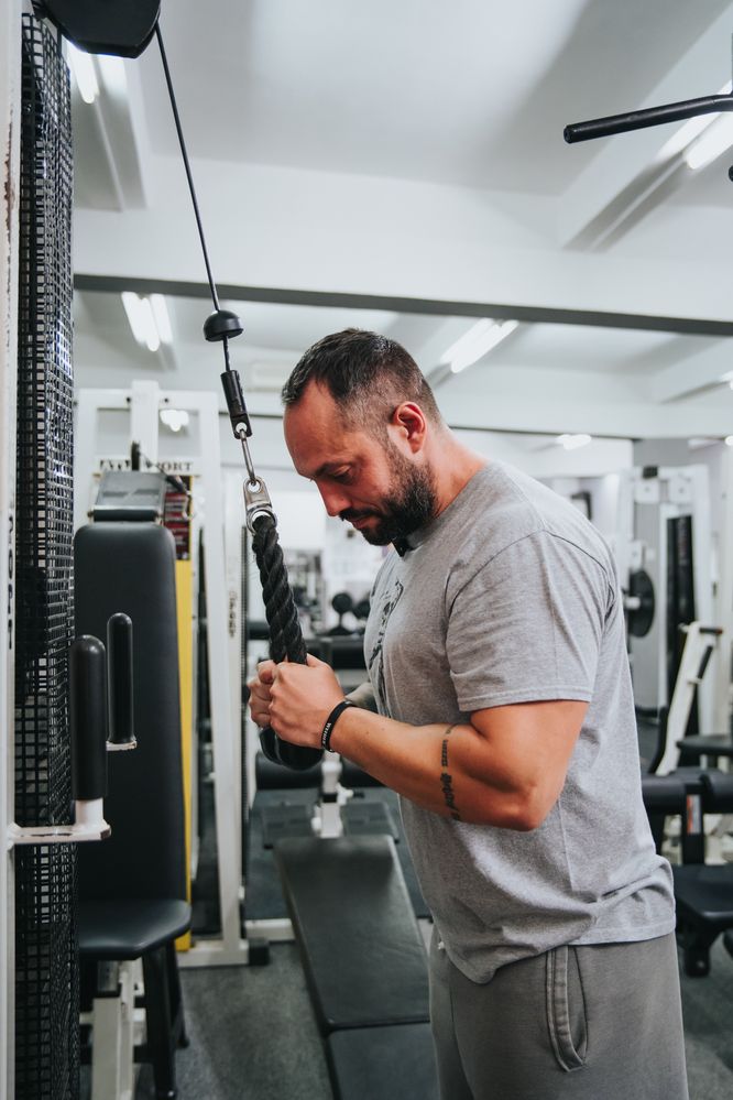 Instructor Fitness - Antrenor Personal - Arbitru FRCF