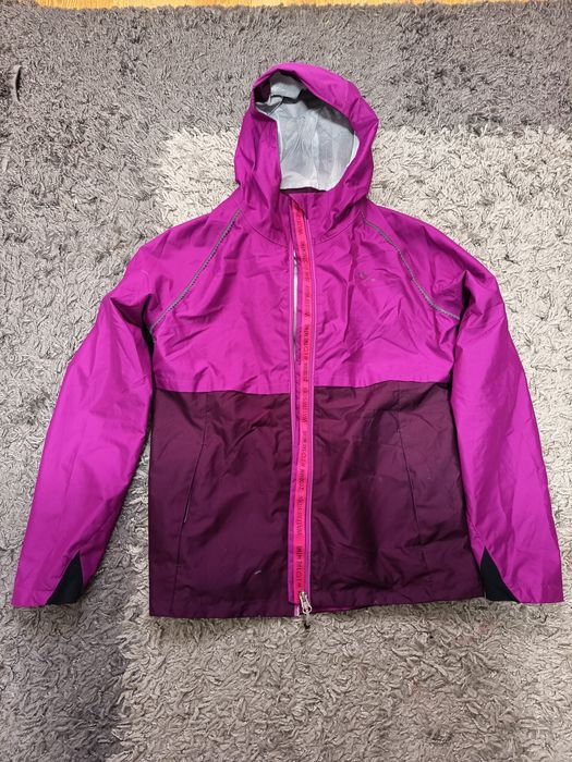 Geaca impermeabila Quechua