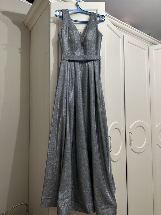 Платье красивое