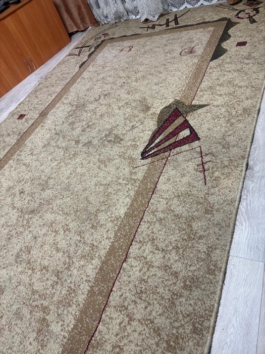 Продам палас, 2*4 метра