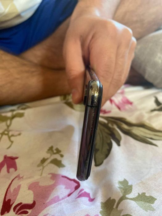 Iphone xs sirochna sotiladi arzonga bervoriladi