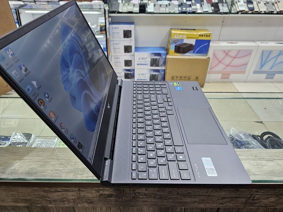 HP Victus Core i5-13500H + RTX 3050 6GB