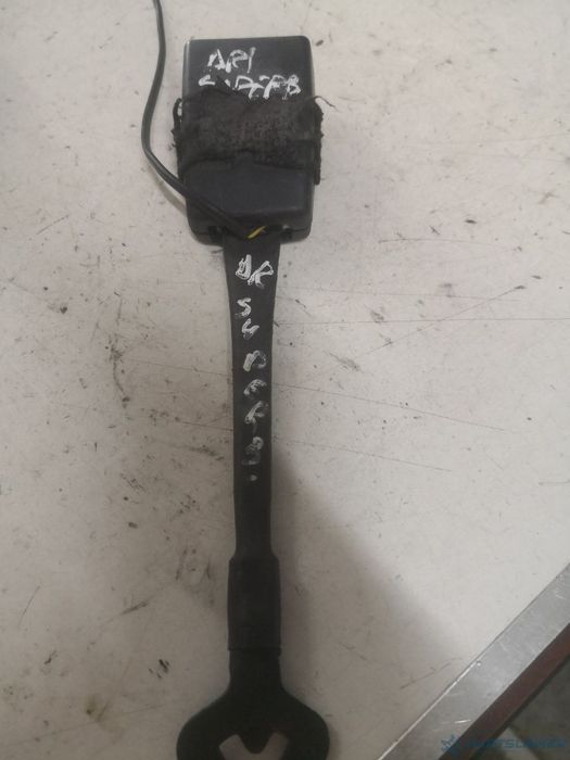 Pretensionare  dreapta fata SKODA SUPERB (3T4) [ 2008 - 2015 ]