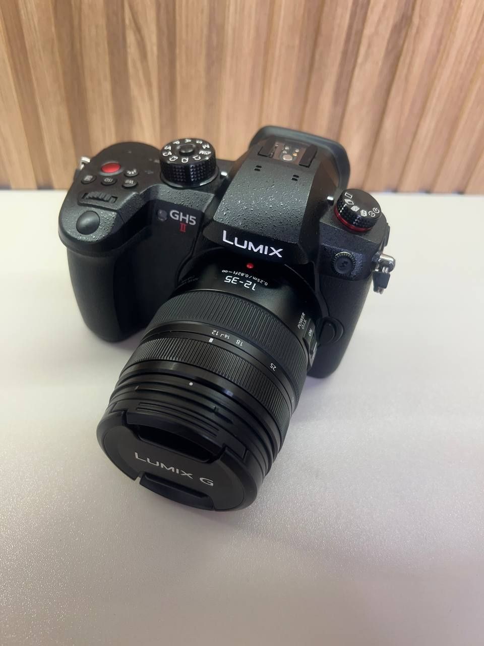 Panasonic Lumix GH5 lI + Panasonic 12-35mm f/2.8 |I