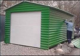 Vând garaje din panouri sandwich cu structură metalică la super preț