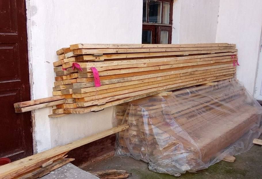 taxtala bor xar xil turdagi