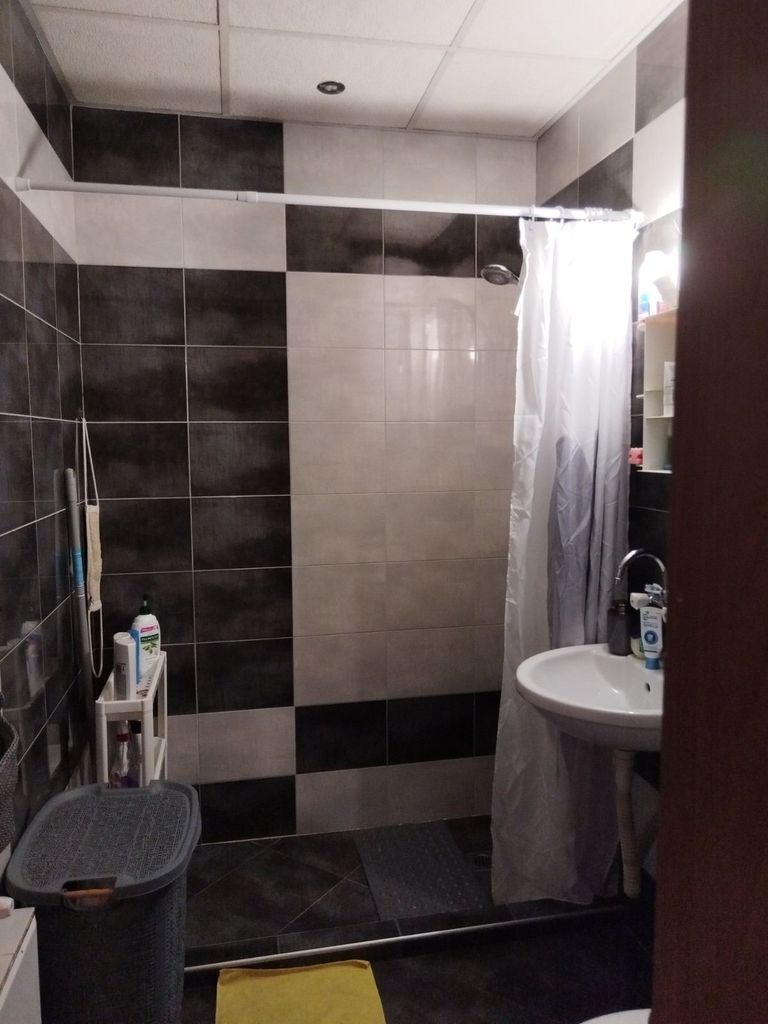 Продава се Тристаен апартамент в Перник, Стара Тева - 85 кв.м за 1624 €/кв.м - Снимка #7