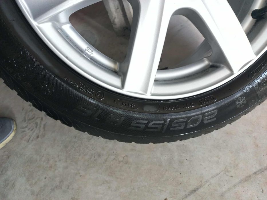 Зимни гуми с джанта 16 цола BMW