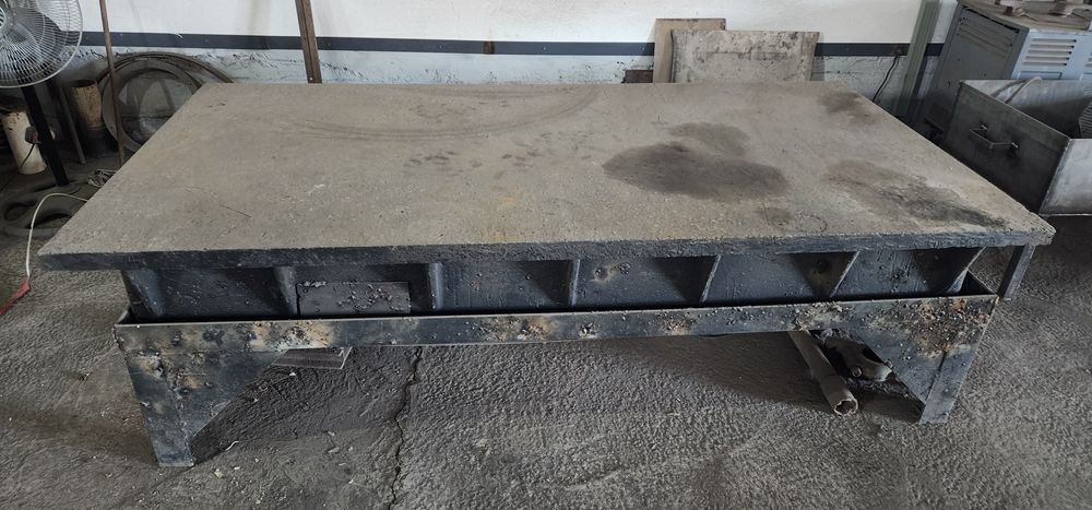 Чугунный стол проверочный
