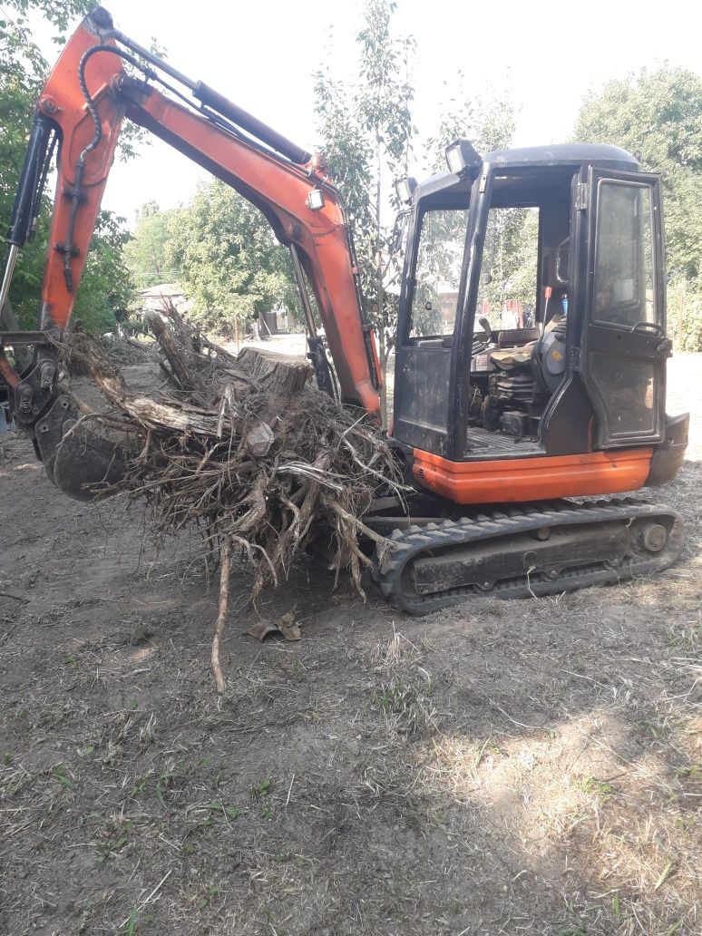 Miniexcavator si Excavator pentru sapaturi