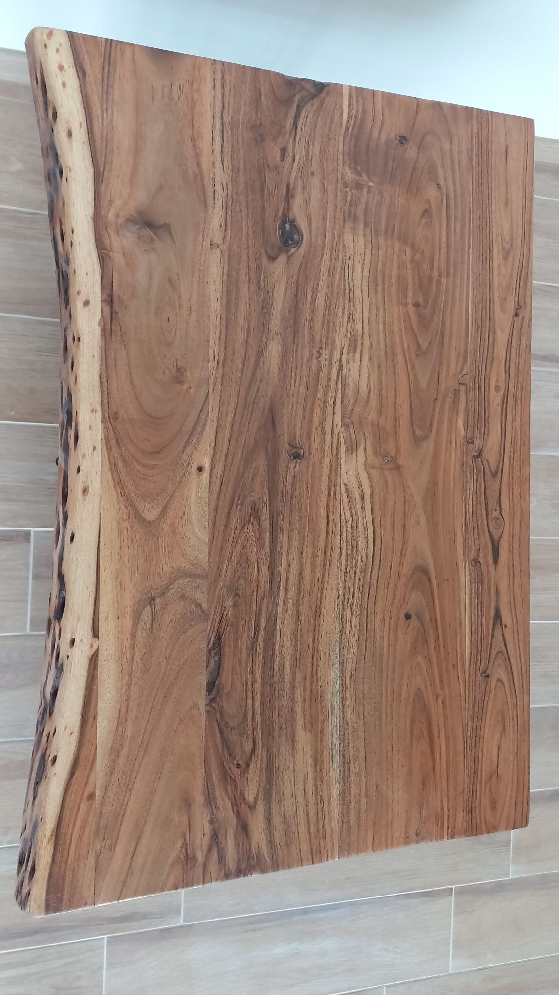 Дървен плот за баня