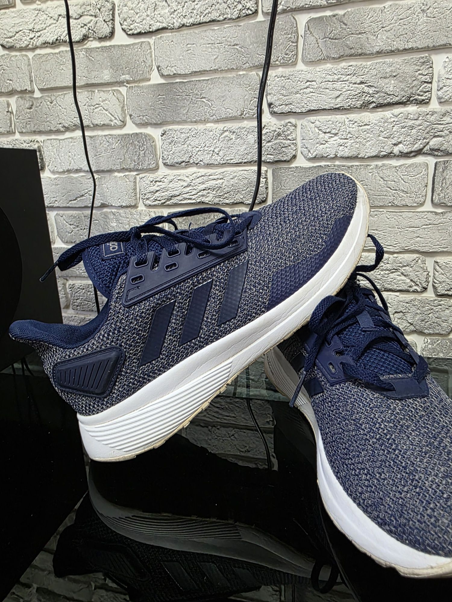 Оригинальные кроссы Adidas