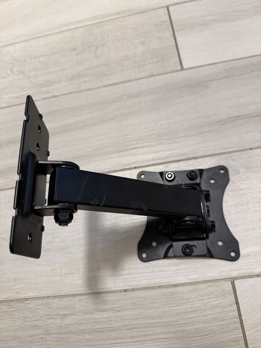 Vand suport de perete pentru tv