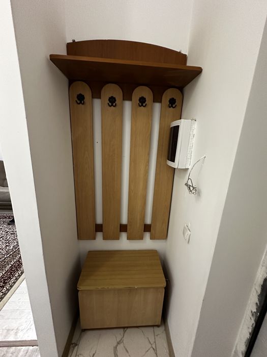 Продам прихожую ширина 80 см высота 152 см