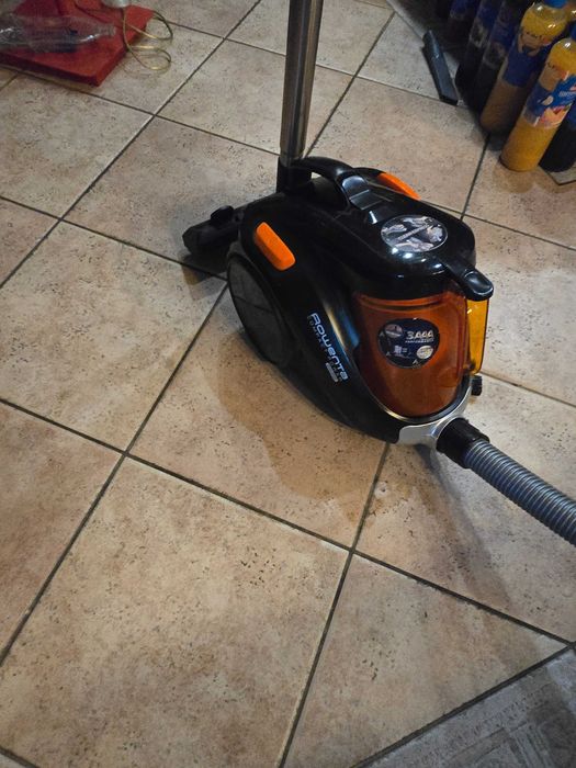 Прахосмукачка Rowenta compact power cyclonic