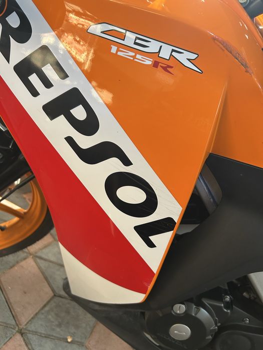 Honda cbr 125R repsol