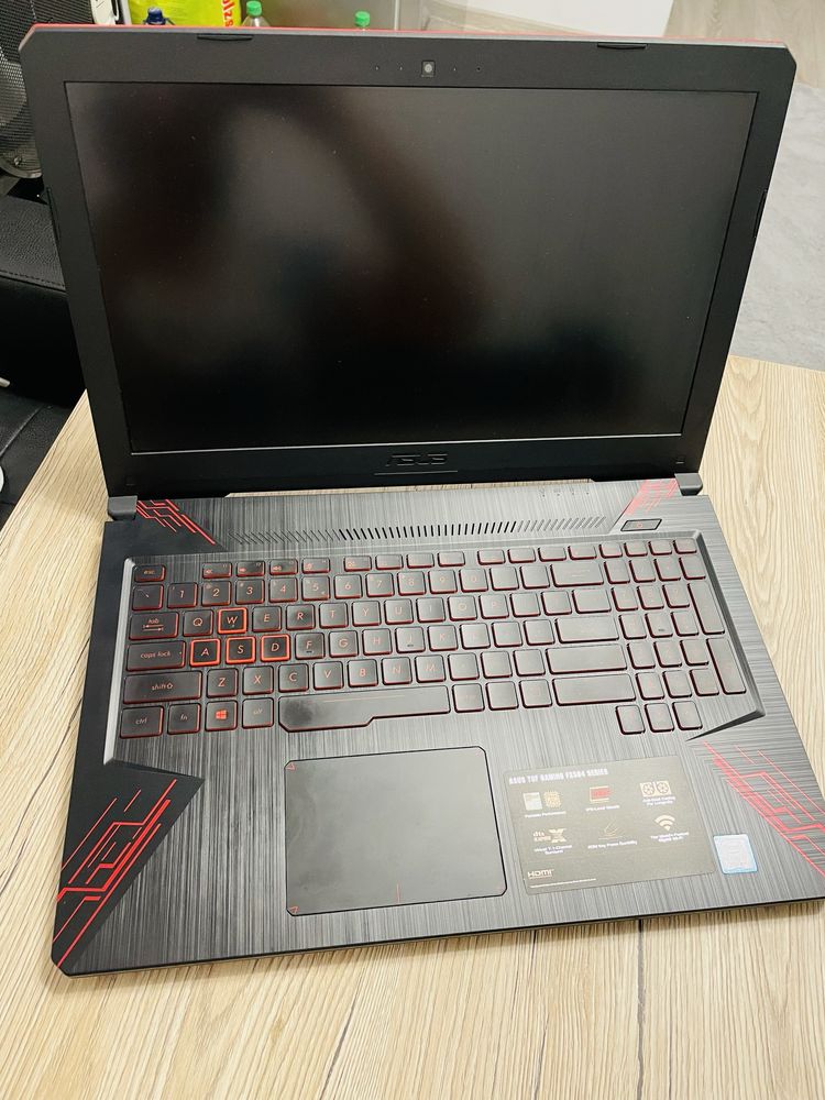 Vând laptop Asus TUF gaming fx504