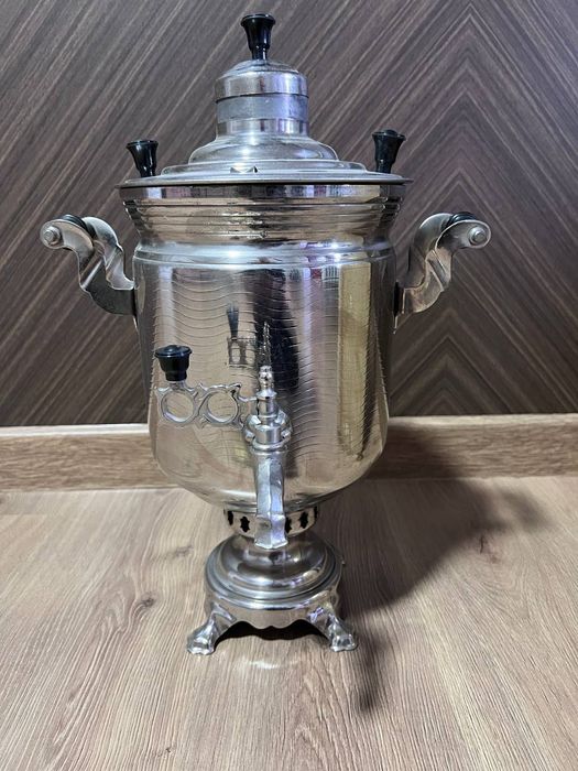 Продаётся самовар на дровах новый 5л