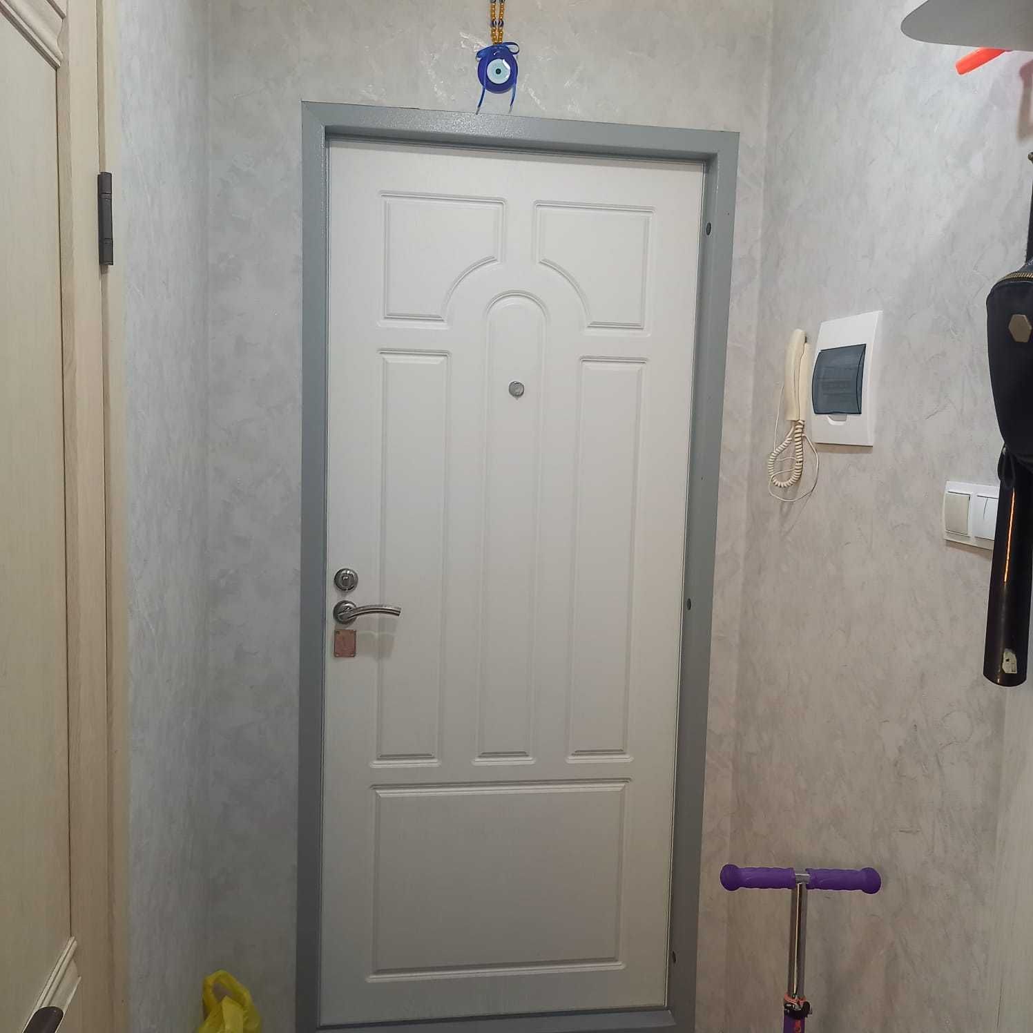 Продам 3 комн.квартиру на 1 микрорайоне